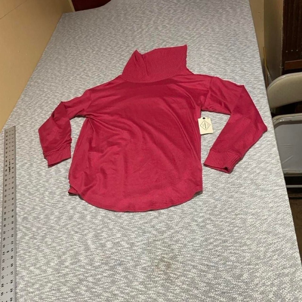 St John's Bay pink turtle neck long sleeve top  NWT $44 women's L. SKU-B306